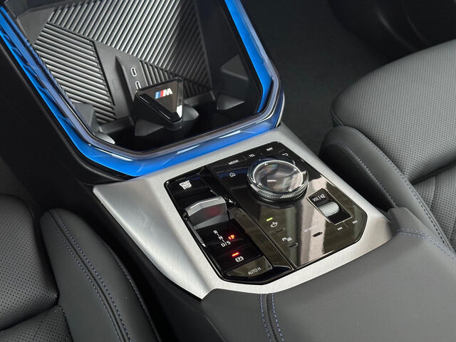 BMW X3 20d xDr. M Sport Pro ACC SuView PanoD.H/K AHK Sportpaket Bluetooth HUD Navi LED Klima Aktivlenkun Ansicht 15 für Fahrzeugdetailseite