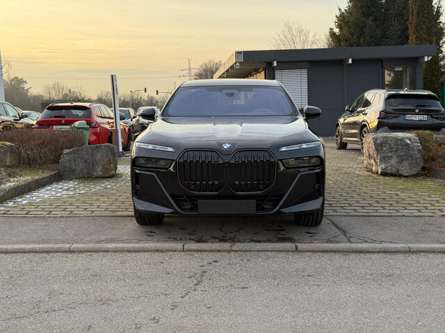 BMW 740 dxDr M Pro ACC Executive SkyLounge P-Prof.AHK Sportpaket Bluetooth HUD Navi LED Vollleder Klima A Ansicht 3 für Fahrzeugdetailseite