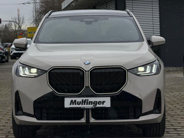 BMW X3 30e xDr. M Sport Pro HUD ACC Pano Lenk+Sitzh. Sportpaket Bluetooth Navi LED Klima PDC el. Fenster Ansicht 3 für Fahrzeugdetailseite