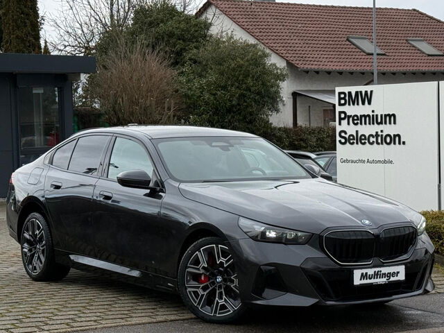 BMW 550 e xDr. M Sport Pro HUD ACC SurView.Pano.B/W AHK Sportpaket Bluetooth Navi LED Klima Standhzg PDC Ansicht 3 für Fahrzeugdetailseite