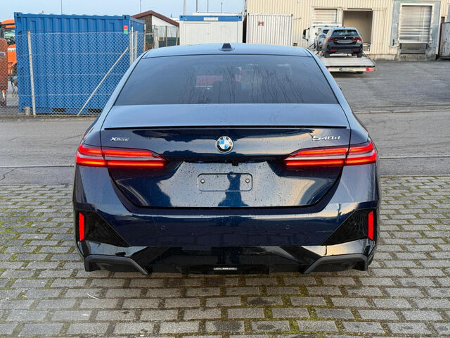 BMW 540 d xdr. M Sport Pro HUD ACC SuView.Lenk+Sitzh. Sportpaket Bluetooth Navi LED Klima PDC el. Fenster Ansicht 5 für Fahrzeugdetailseite