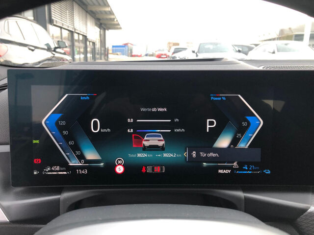 BMW 330 e M Sport HUD GlasD.SuView.Ha/Ka.Ad-Fahrw.AHK Sportpaket Bluetooth Navi LED Klima Aktivlenkung St Ansicht 12 für Fahrzeugdetailseite