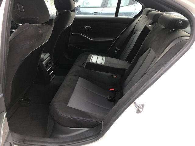 BMW 330 e M Sport HUD GlasD.SuView.Ha/Ka.Ad-Fahrw.AHK Sportpaket Bluetooth Navi LED Klima Aktivlenkung St Ansicht 15 für Fahrzeugdetailseite