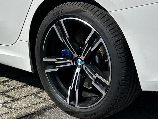 BMW 330 e M Sport HUD GlasD.SuView.Ha/Ka.Ad-Fahrw.AHK Sportpaket Bluetooth Navi LED Klima Aktivlenkung St Ansicht 9 für Fahrzeugdetailseite