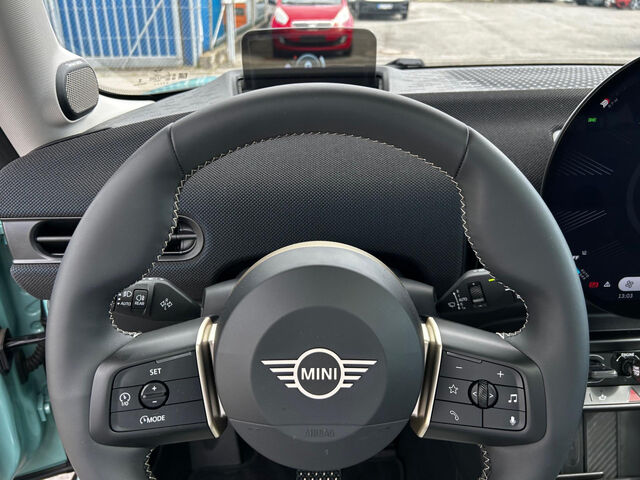 MINI Cooper S HUD SuView.PanoD.KomfZ.Lenkradh.H/K.18 Bluetooth Head Up Display Navi LED Klima Einparkhilf Ansicht 13 für Fahrzeugdetailseite