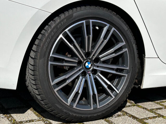 BMW 318 i T.M Sport HUD Laser LiveProf.HiFi KomfZ AHK Sportpaket Bluetooth Navi Klima Aktivlenkung PDC el Ansicht 9 für Fahrzeugdetailseite