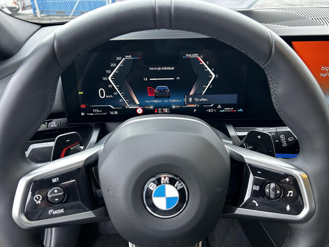 BMW 520 d T.M Sport Pro Standh.Bow+Wilk.Park-Prof.AHK Sportpaket Bluetooth HUD Navi LED Vollleder Klima S Ansicht 14 für Fahrzeugdetailseite