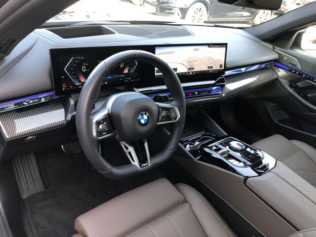 BMW 540 d xDr.M Sport Standh.PanoD.Bo/Wi.ACC HUD 21 Sportpaket Bluetooth Navi LED Klima Standhzg PDC el. Ansicht 10 für Fahrzeugdetailseite