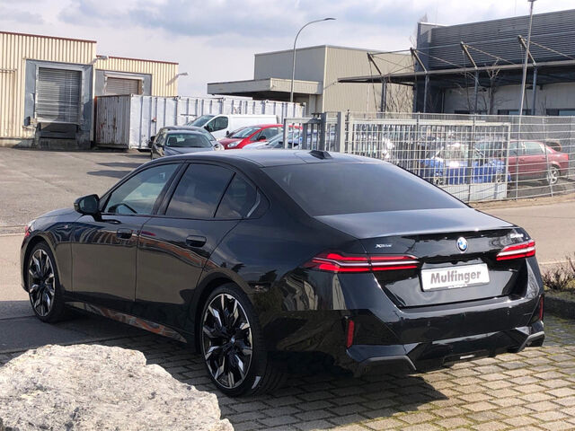 BMW 540 d xDr.M Sport Standh.PanoD.Bo/Wi.ACC HUD 21 Sportpaket Bluetooth Navi LED Klima Standhzg PDC el. Ansicht 7 für Fahrzeugdetailseite