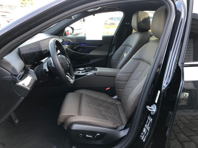 BMW 540 d xDr.M Sport Standh.PanoD.Bo/Wi.ACC HUD 21 Sportpaket Bluetooth Navi LED Klima Standhzg PDC el. Ansicht 9 für Fahrzeugdetailseite