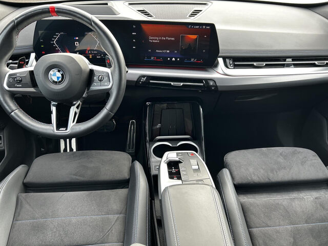 BMW X1 M35i M Pro ACC HUD SuView Lenkradh.Ha/Ka.20 Sportpaket Bluetooth Navi LED Klima PDC el. Fenster Ansicht 12 für Fahrzeugdetailseite