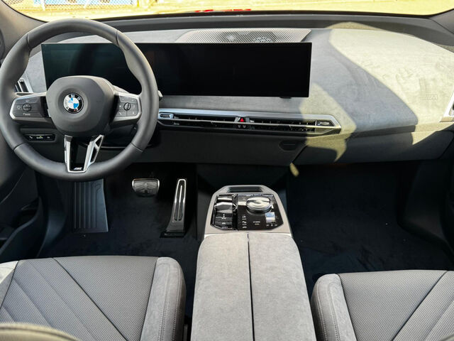BMW iX x60 M Sport Pro ACC Pano.Sitzbel.IntAktiv.AHK Sportpaket Bluetooth HUD Navi LED Klima Luftfederun Ansicht 13 für Fahrzeugdetailseite