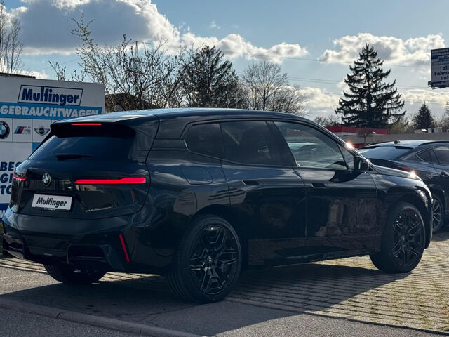BMW iX x60 M Sport Pro ACC Pano.Sitzbel.IntAktiv.AHK Sportpaket Bluetooth HUD Navi LED Klima Luftfederun Ansicht 6 für Fahrzeugdetailseite
