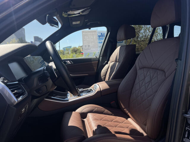 BMW X5 x30d KomfS.HUD Kamera Trittbretter HiFi 20 Bluetooth Navi LED Vollleder Klima Luftfederung PDC el Ansicht 10 für Fahrzeugdetailseite