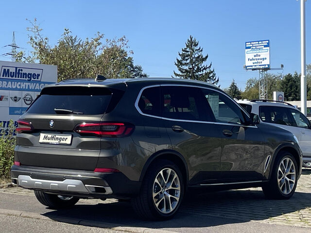 BMW X5 x30d KomfS.HUD Kamera Trittbretter HiFi 20 Bluetooth Navi LED Vollleder Klima Luftfederung PDC el Ansicht 6 für Fahrzeugdetailseite