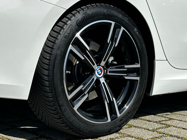 BMW 318 i T.M Sport Widescreen KomfZ.Sitzh.PDC AHK18 Sportpaket Bluetooth Navi LED Klima Aktivlenkung el. Ansicht 7 für Fahrzeugdetailseite
