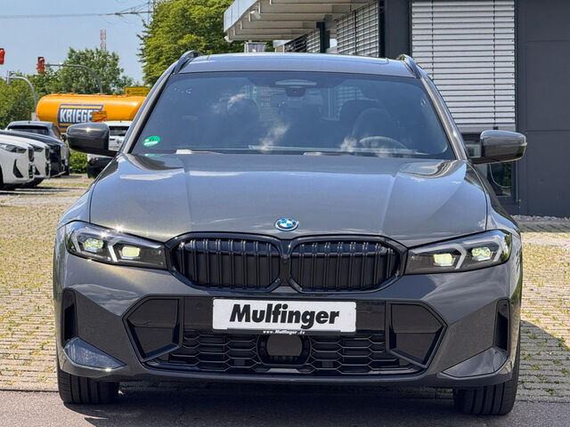 BMW 330 e xDr. T M Sport Pro ACC HUD Pano Ha/Ka AHK 18 Sportpaket Navi LED Klima Standhzg PDC el. Fenster Ansicht 4 für Fahrzeugdetailseite
