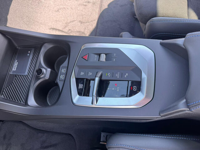 BMW 120 M Sport Pano Kamera Ha/Ka 18 Sportpaket LED Klima PDC Ansicht 11 für Fahrzeugdetailseite