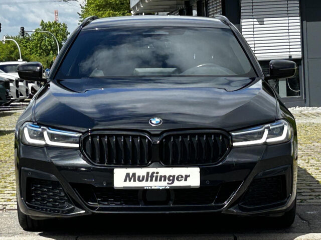 BMW 530 d xDr M Sport HUD ACC Standh.Laser KomfS.AHK Sportpaket Bluetooth Navi Vollleder Klima Standhzg P Ansicht 4 für Fahrzeugdetailseite