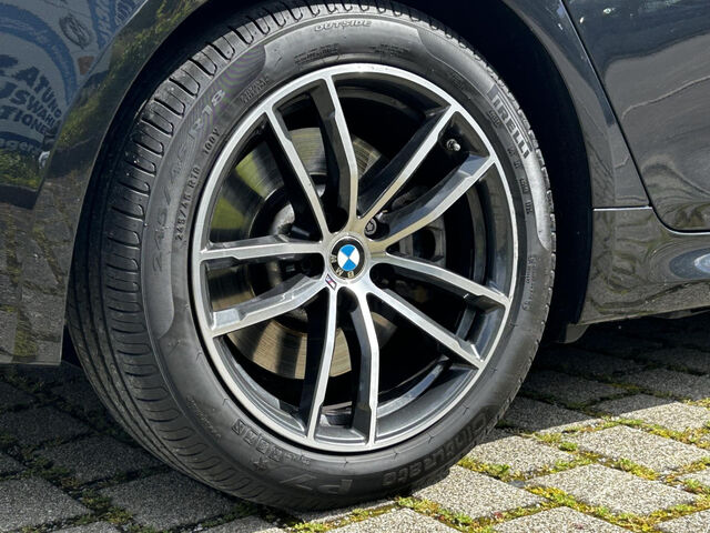 BMW 530 d xDr M Sport HUD ACC Standh.Laser KomfS.AHK Sportpaket Bluetooth Navi Vollleder Klima Standhzg P Ansicht 9 für Fahrzeugdetailseite