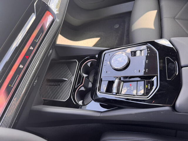 BMW i5 eDr.40 M Sport Pro ACC AHK HUD Bo/Wi 20 Sportpaket Navi LED PDC Ansicht 11 für Fahrzeugdetailseite