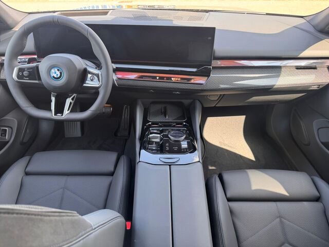 BMW i5 eDr.40 M Sport Pro ACC AHK HUD Bo/Wi 20 Sportpaket Navi LED PDC Ansicht 13 für Fahrzeugdetailseite