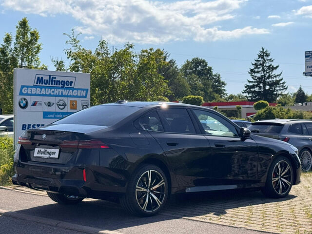 BMW i5 eDr.40 M Sport Pro ACC AHK HUD Bo/Wi 20 Sportpaket Navi LED PDC Ansicht 6 für Fahrzeugdetailseite