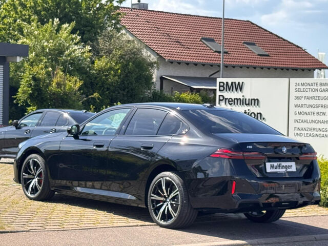 BMW i5 eDr.40 M Sport Pro ACC AHK HUD Bo/Wi 20 Sportpaket Navi LED PDC Ansicht 8 für Fahrzeugdetailseite