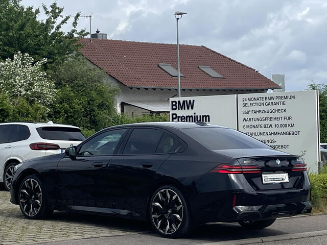 BMW 540 d xDr.M Sport Pro AutobhanAss.Standh.Bo+W.21 Sportpaket Bluetooth HUD Navi LED Vollleder Klima St Ansicht 9 für Fahrzeugdetailseite