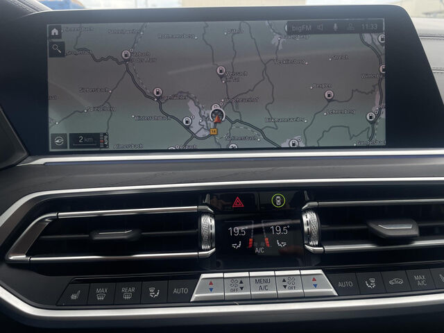 BMW X7 x40d M Sport SurView PanoD.Soft-Cl.Park+ 22 Sportpaket Bluetooth HUD Navi LED Vollleder Klima Luf Ansicht 15 für Fahrzeugdetailseite