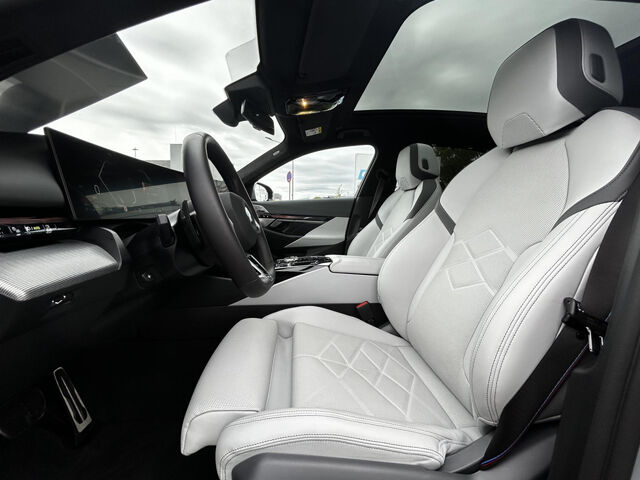 BMW 540 d xDr.M Sport Pro PanoD.Standh.Ad-Fahrw-Prof Sportpaket Bluetooth HUD Navi LED Vollleder Klima Ak Ansicht 10 für Fahrzeugdetailseite