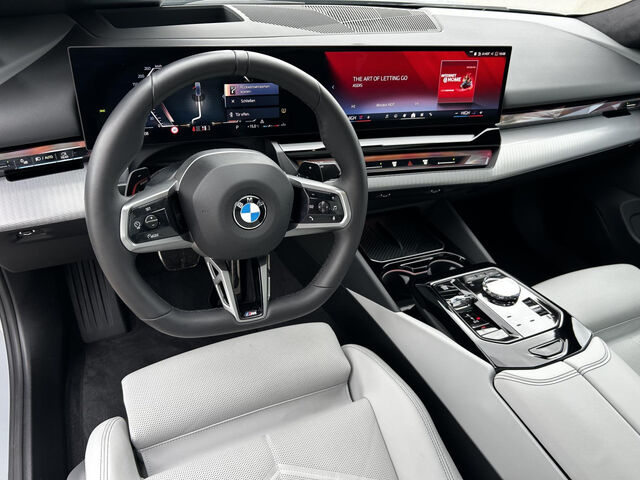 BMW 540 d xDr.M Sport Pro PanoD.Standh.Ad-Fahrw-Prof Sportpaket Bluetooth HUD Navi LED Vollleder Klima Ak Ansicht 11 für Fahrzeugdetailseite