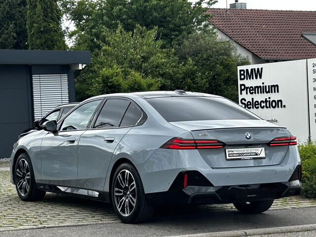 BMW 540 d xDr.M Sport Pro PanoD.Standh.Ad-Fahrw-Prof Sportpaket Bluetooth HUD Navi LED Vollleder Klima Ak Ansicht 8 für Fahrzeugdetailseite
