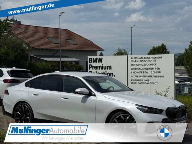 BMW 540 d xDr. M Sport Pro ACC AHK HUD Bo/Wi 21 Sportpaket Navi LED Klima PDC el. Fenster Ansicht 1 für Fahrzeugdetailseite