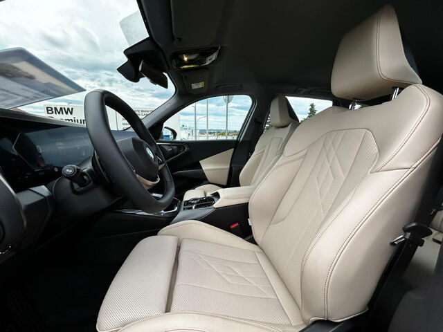 BMW X3 x20i Sports.HUD DrivAs+ACC SuView.LivePro.AHK Bluetooth Navi LED Vollleder Klima PDC el. Fenster Ansicht 10 für Fahrzeugdetailseite