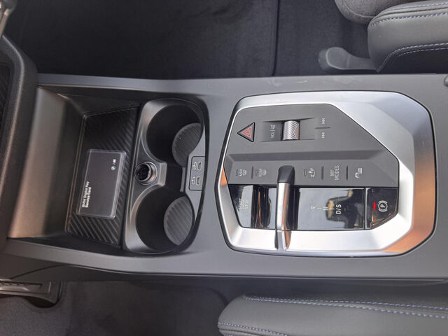 BMW 120 M Sport ACC AHK Ha/Ka Kamera 18 Sportpaket Navi LED Klima PDC Ansicht 11 für Fahrzeugdetailseite