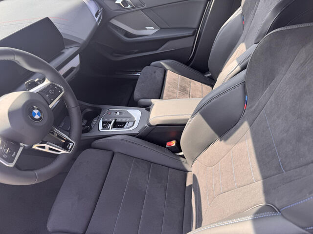 BMW 120 M Sport ACC AHK Ha/Ka Kamera 18 Sportpaket Navi LED Klima PDC Ansicht 9 für Fahrzeugdetailseite