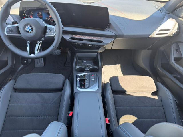 BMW 120 M Sport AHK Ha/Ka Sitzh. Kamera 18 Sportpaket Navi LED Klima PDC Ansicht 12 für Fahrzeugdetailseite