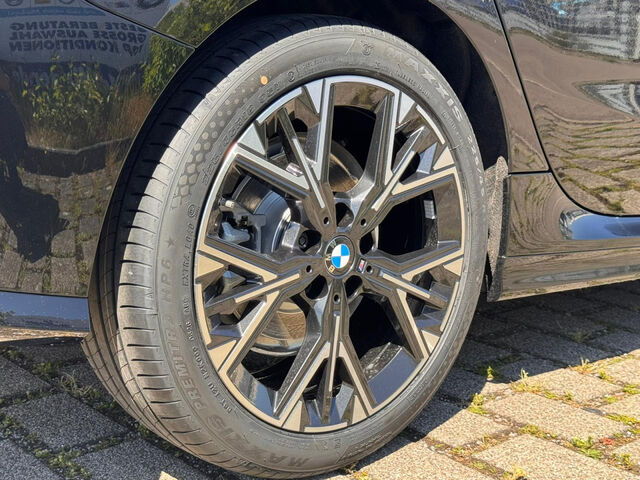 BMW 120 M Sport AHK Ha/Ka Sitzh. Kamera 18 Sportpaket Navi LED Klima PDC Ansicht 14 für Fahrzeugdetailseite