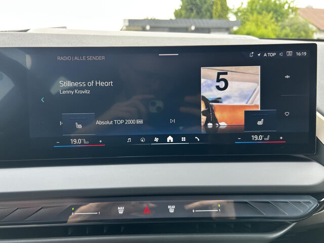 BMW X3 x20d  Sports.Navi Kamera Lordose DrivAss.AHK Bluetooth LED Klima PDC el. Fenster Ansicht 13 für Fahrzeugdetailseite