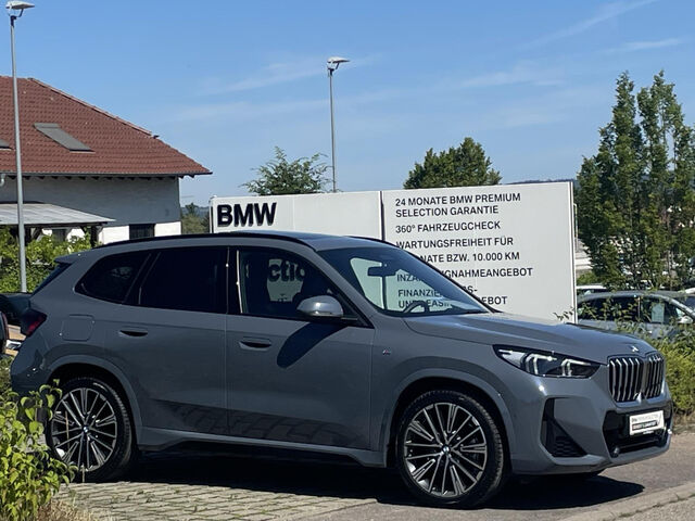 BMW X1 x23i M Sport PanoD.AktivS.SurView.HUD ACC 20 Sportpaket Bluetooth Navi LED Vollleder Klima PDC el Ansicht 3 für Fahrzeugdetailseite