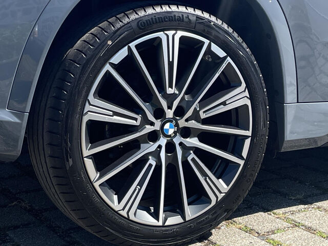 BMW X1 x23i M Sport PanoD.AktivS.SurView.HUD ACC 20 Sportpaket Bluetooth Navi LED Vollleder Klima PDC el Ansicht 9 für Fahrzeugdetailseite