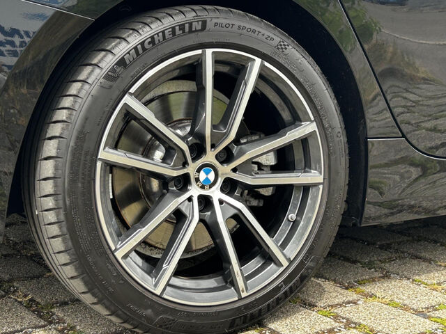 BMW 330 d xDr.T. Sports.ACC PanoD.LiveProf.KomfZ.HiFi Sportpaket Bluetooth Navi LED Klima PDC el. Fenster Ansicht 9 für Fahrzeugdetailseite
