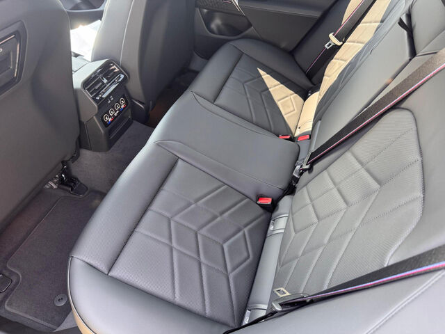 BMW 540 d xDr. M Sport Pro HUD AHK Bo&Wi Lenkradh. 19 Sportpaket Navi LED Klima PDC Ansicht 12 für Fahrzeugdetailseite