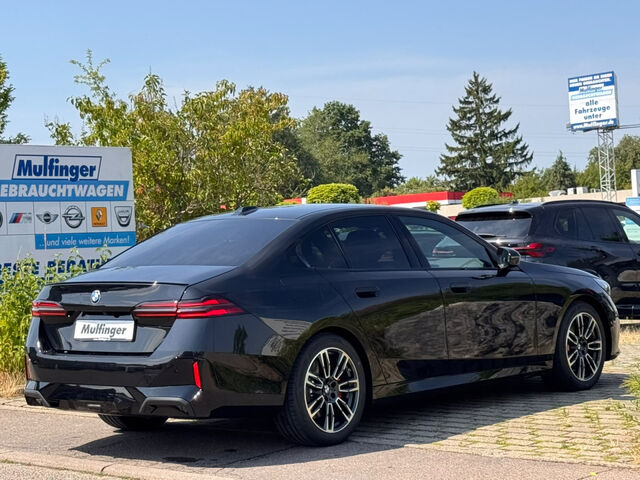 BMW 540 d xDr. M Sport Pro HUD AHK Bo&Wi Lenkradh. 19 Sportpaket Navi LED Klima PDC Ansicht 6 für Fahrzeugdetailseite