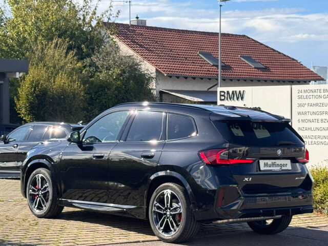 BMW X1 xDr.30e M Sport Pro HUD AHK ACC Ha/Ka 19 Sportpaket Navi LED Klima PDC Ansicht 8 für Fahrzeugdetailseite