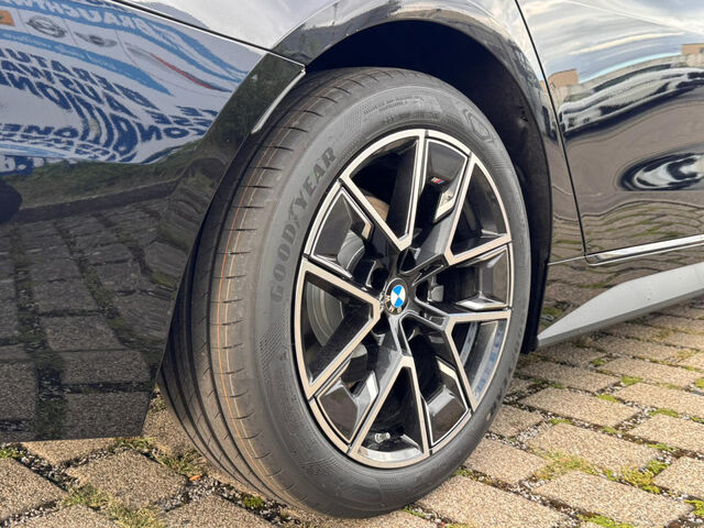 BMW 420 Gran Coupe 420i Gran CoupÃ© M Sport AHK HUD Ha/Ka Kamera 18 Sportpaket Navi LED Klima Aktivlenkung PDC Ansicht 15 für Fahrzeugdetailseite