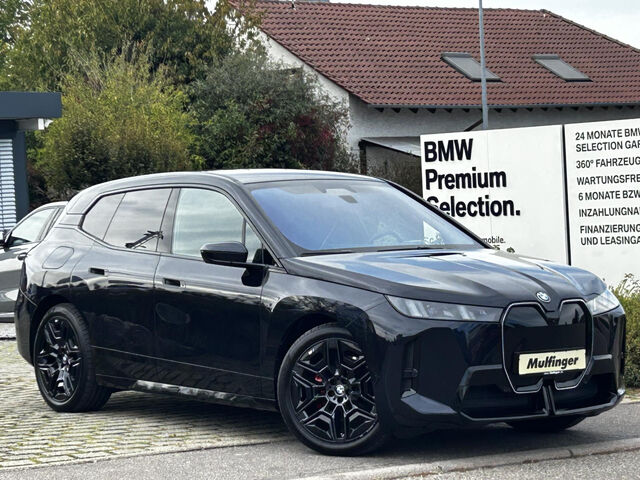 BMW iX x45 M Sport Pro ACC IntAktivL.Sitzbel.360°AHK Sportpaket Bluetooth HUD Navi LED Klima Aktivlenku Ansicht 2 für Fahrzeugdetailseite