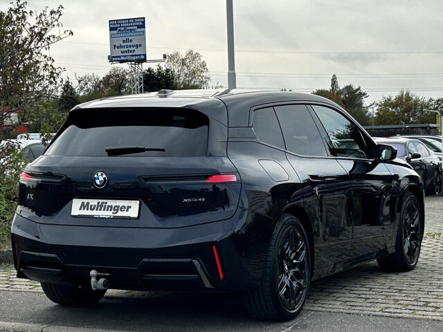 BMW iX x45 M Sport Pro ACC IntAktivL.Sitzbel.360°AHK Sportpaket Bluetooth HUD Navi LED Klima Aktivlenku Ansicht 6 für Fahrzeugdetailseite