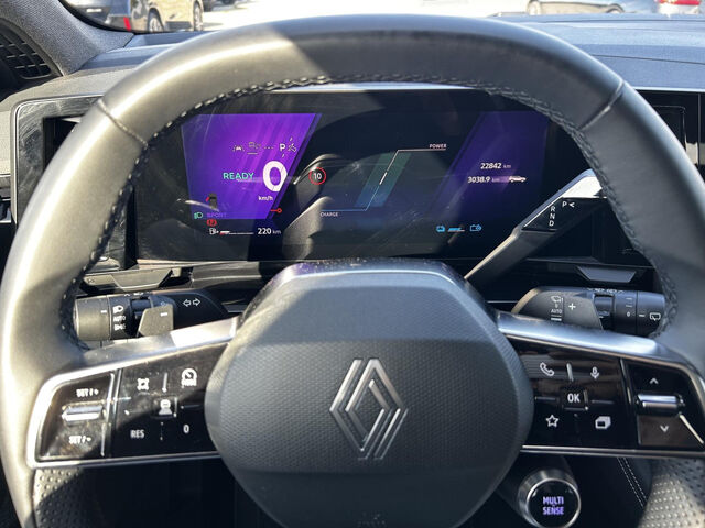RENAULT Espace E-Tech 200 Techno 7-Sitz.Massage Pano.ACC Bluetooth Navi LED Klima Einparkhilfe el. Fenster Ansicht 13 für Fahrzeugdetailseite
